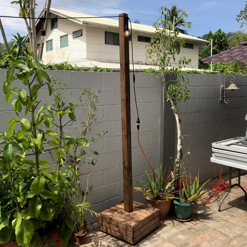 Freestanding Light Posts (pair)